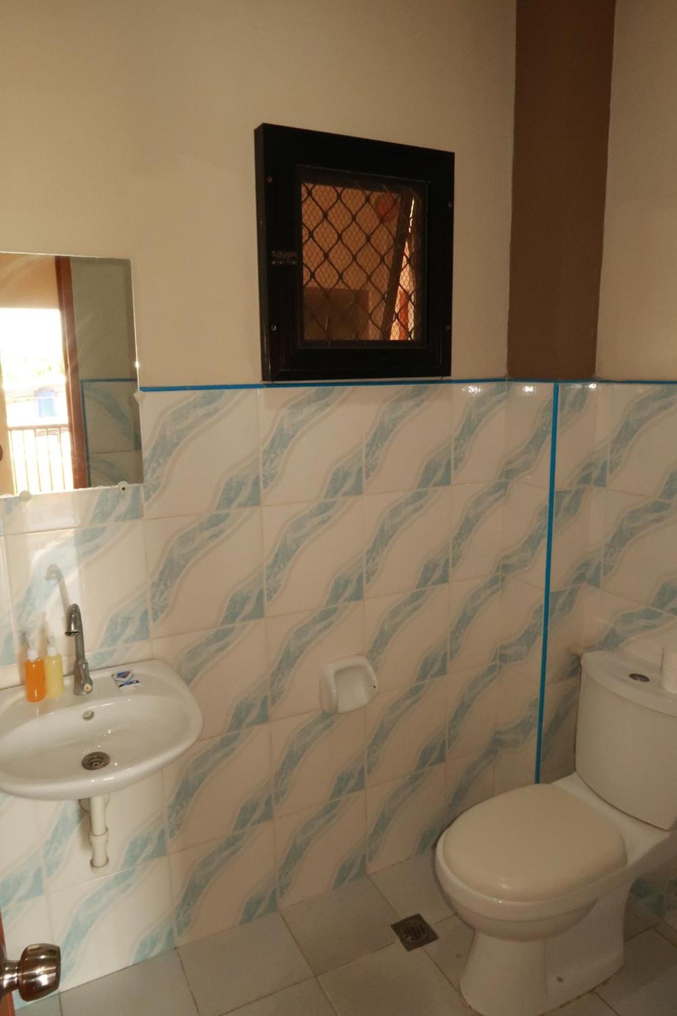 Jo-Cris Apartelle Lapu-Lapu City Exterior photo
