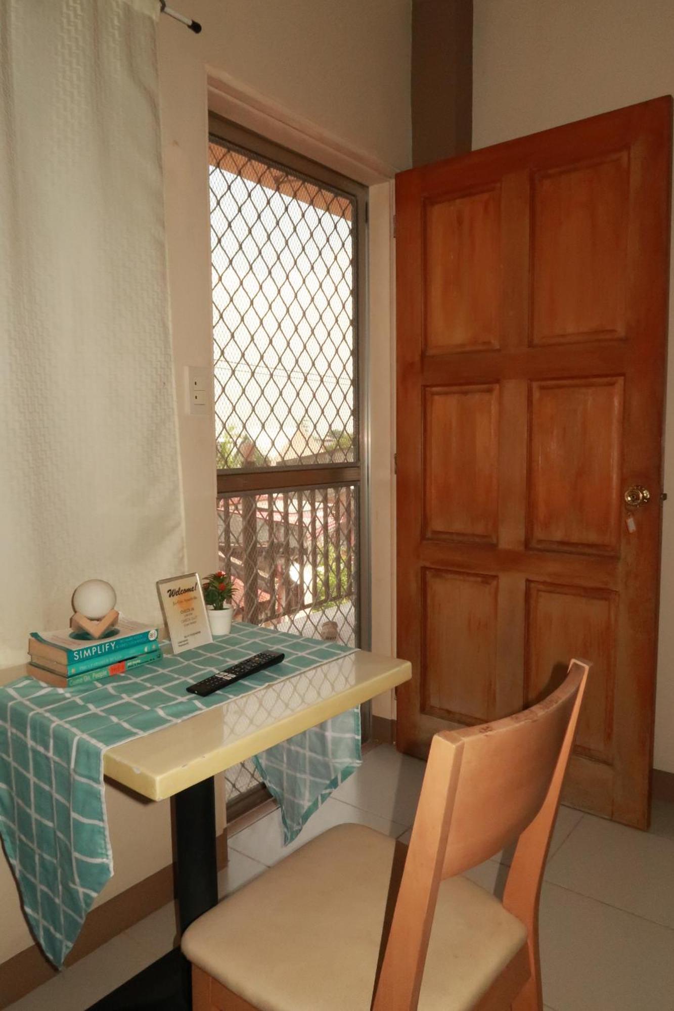 Jo-Cris Apartelle Lapu-Lapu City Exterior photo